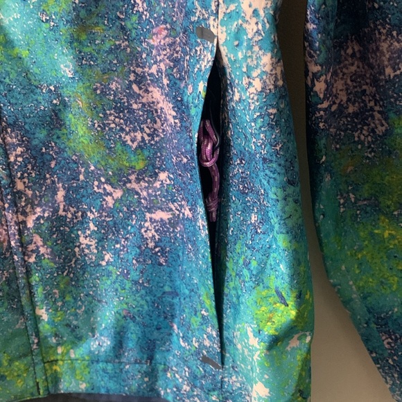 NWOT all in motion windproof Coat. - Picture 3 of 8